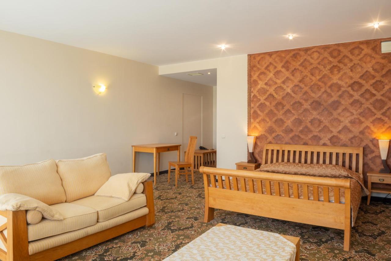 Villa Alicante & Spa Zujunai Zewnętrze zdjęcie