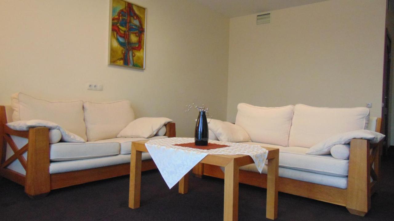 Villa Alicante & Spa Zujunai Zewnętrze zdjęcie